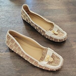 Michael Kors Cream and Brown Patterned Loafers